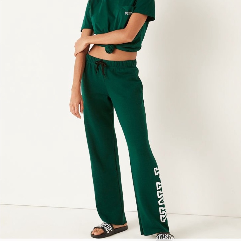 🆕 VS Pink Everyday Lounge Heritage Pant